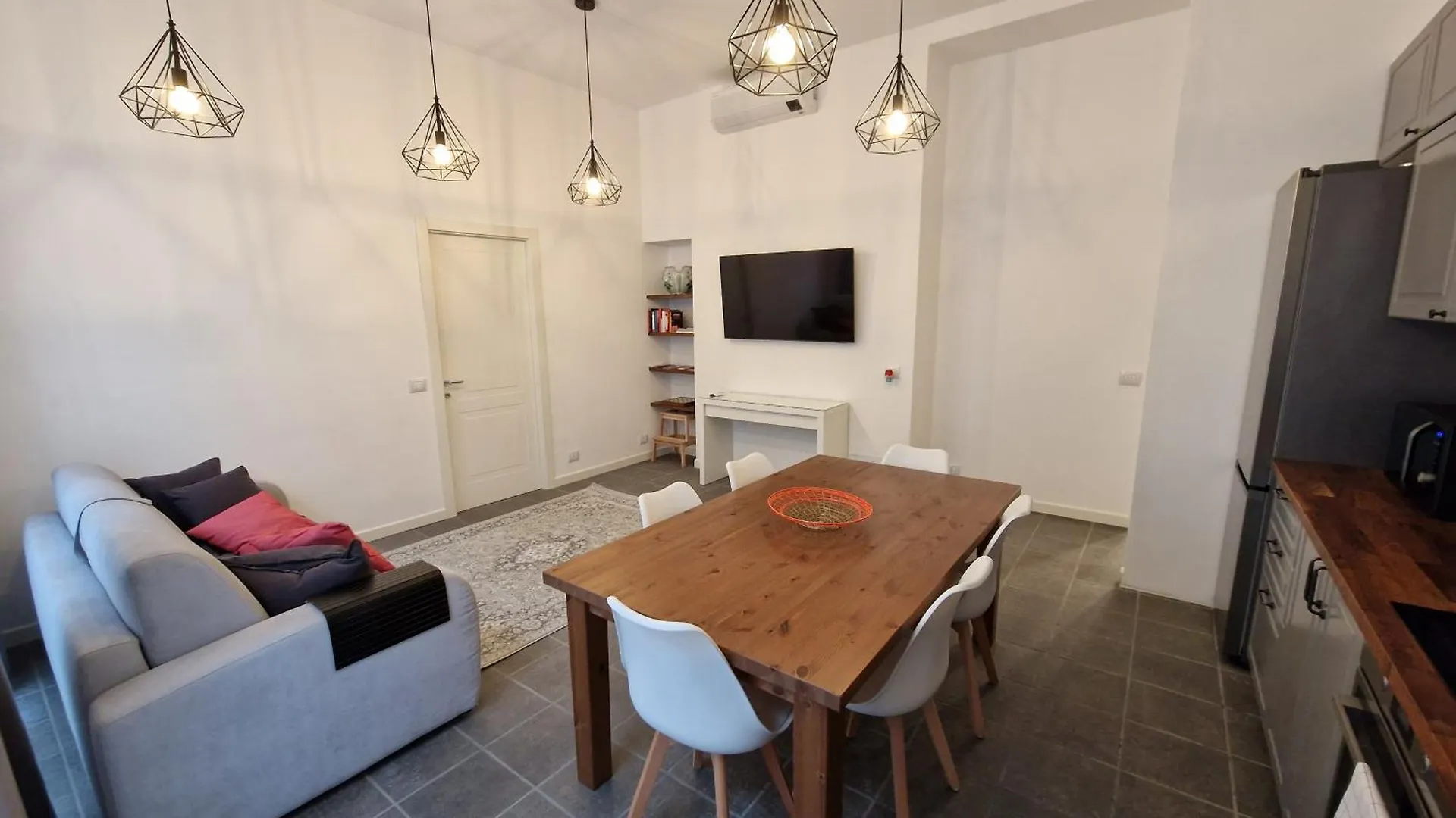 Apartament Homes & Suites - Milano Meravigli Den Włochy